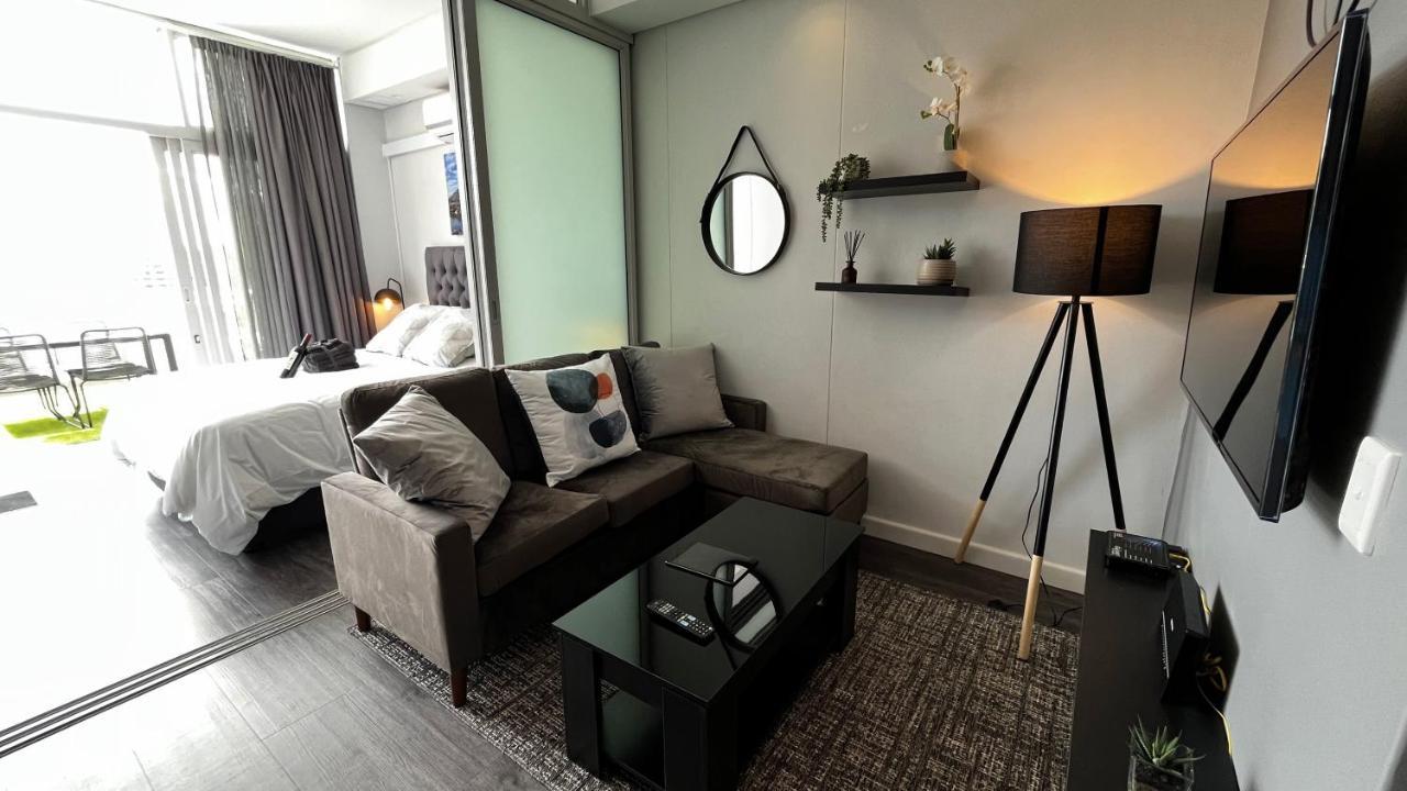 Modern Luxury Studio With Breathtaking City Views - No Load Shedding Cidade Do Cabo Exterior foto