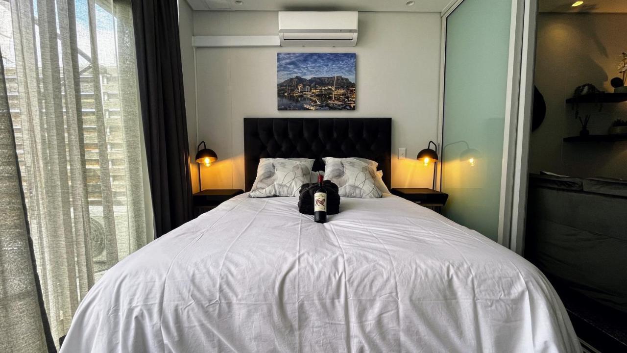 Modern Luxury Studio With Breathtaking City Views - No Load Shedding Cidade Do Cabo Exterior foto