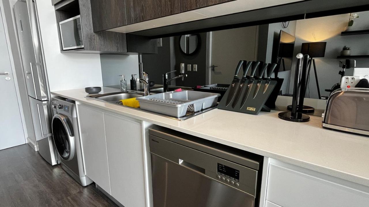 Modern Luxury Studio With Breathtaking City Views - No Load Shedding Cidade Do Cabo Exterior foto