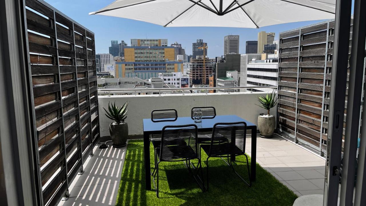 Modern Luxury Studio With Breathtaking City Views - No Load Shedding Cidade Do Cabo Exterior foto