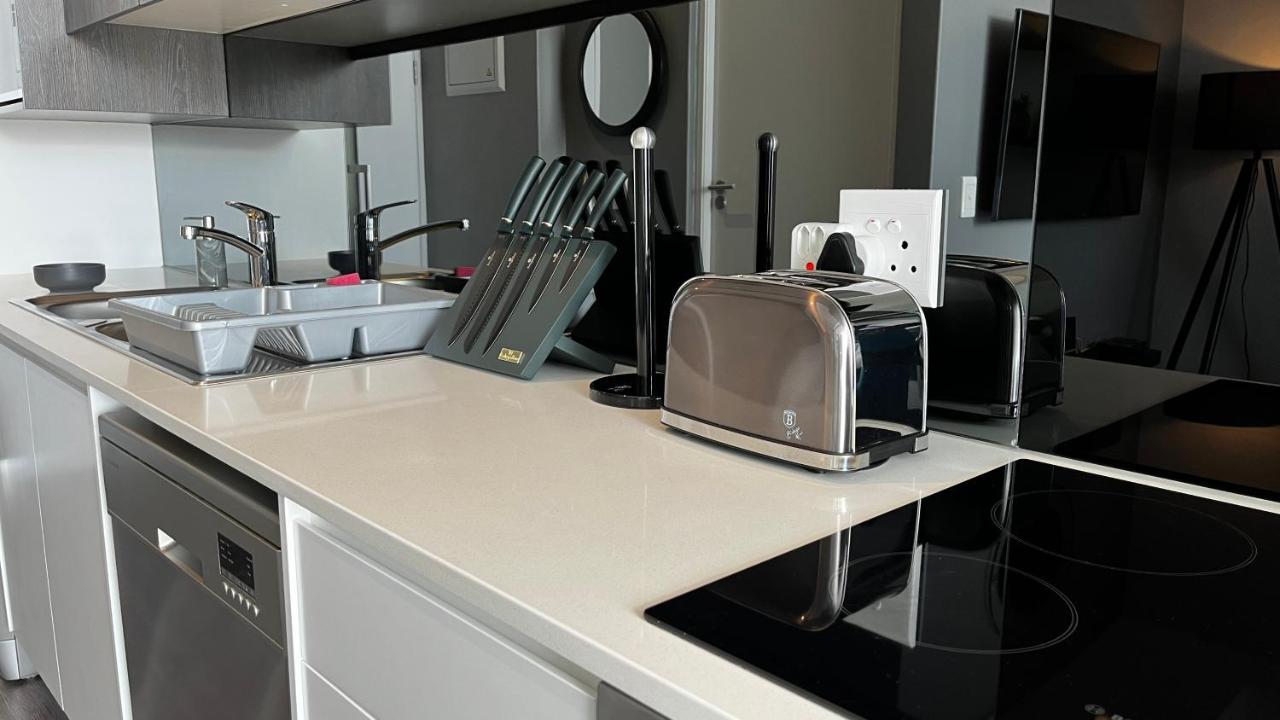 Modern Luxury Studio With Breathtaking City Views - No Load Shedding Cidade Do Cabo Exterior foto
